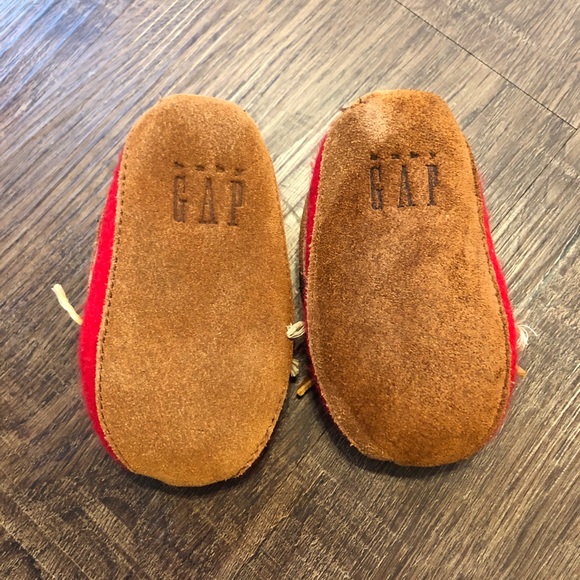 VINTAGE Gap Moccasins Red Brown Winter Baby Sz 1 - Picture 6 of 7